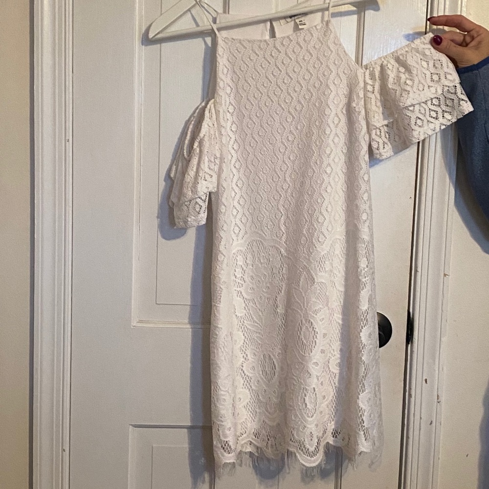 White dress with cap sleeves